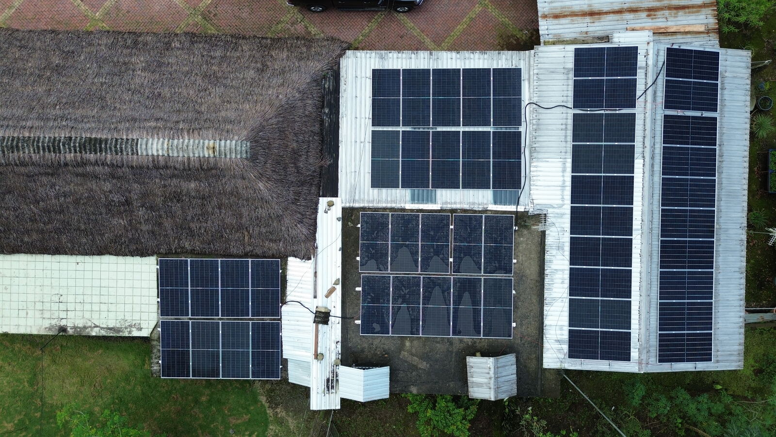 Sistema solar de 24 kW en Hacienda Santo Domingo, La Concordia